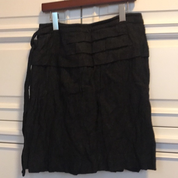 Comptoir does Cottonnier Black Wrap Skirt & Silver thread with fabric crinkle. - Picture 6 of 10